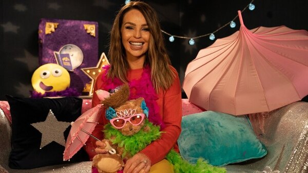 CBeebies Bedtime Stories - S2019E08 - Katie Piper - Mary Had a Little Glam