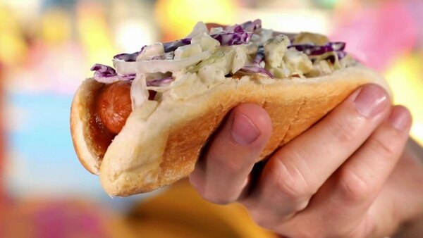 Carnival Eats - S06E11 - Hot Dog Time Machine