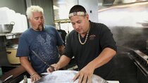 Diners, Drive-ins and Dives - Episode 5 - Triple D Nation: Coastal Cuisine