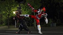 Kamen Rider Fourze - Episode 10 - Collision in the Moonlight