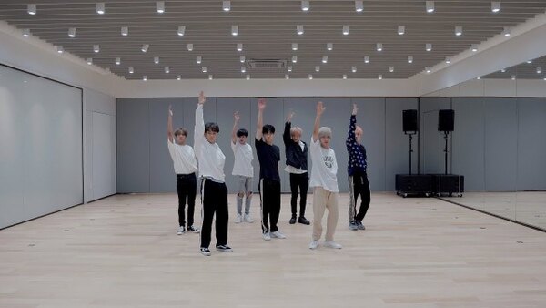 NCT DREAM - S2021E117 - NCT DREAM 엔시티 드림 ‘Hello Future’ Dance Practice
