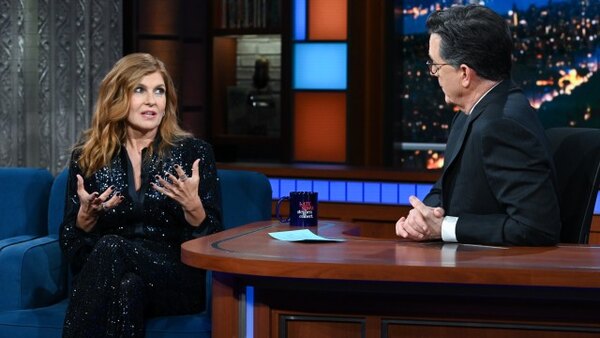 The Late Show with Stephen Colbert - S08E72 - Connie Britton, Daniel Ricciardo, Evie Colbert