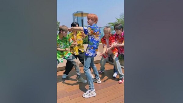 WayV - S2023E32 - Guess we are just soaking in the tropical vibes