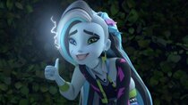 Monster High - Episode 15 - So Familiar