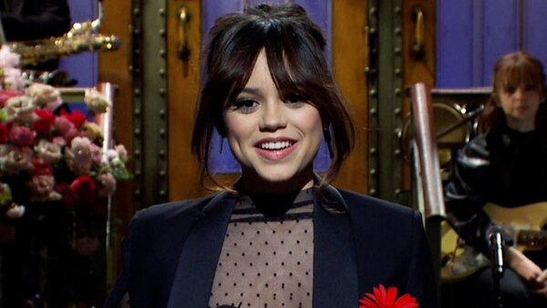Saturday Night Live - S48E15 - Jenna Ortega / The 1975