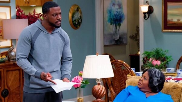 Tyler Perry's House Of Payne One Legged Funeral Director