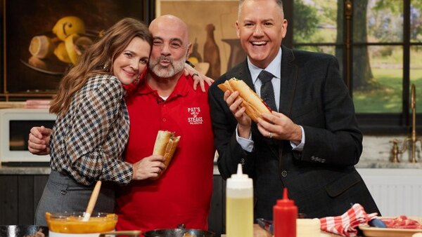 The Drew Barrymore Show - S04E45 - Tips From the Inside with CiCi in the Sky, Philly Cheesesteak Tips with Frank Olivieri