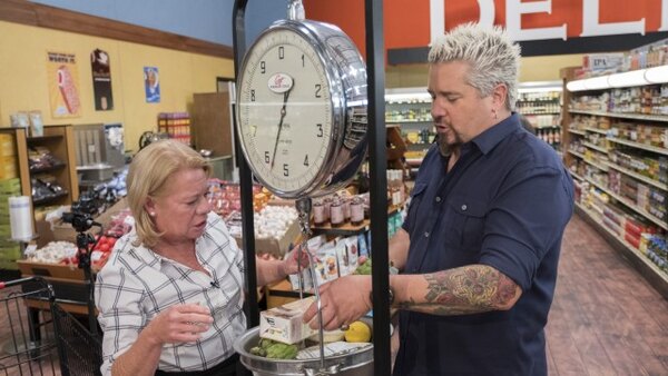 Guy's Grocery Games - S13E10 - All in the Family