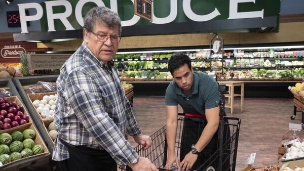 Guy's Grocery Games - S24E08 - Like Father, Like Chef