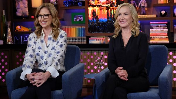 Watch What Happens Live with Andy Cohen - S16E165 - Angela Kinsey; Jenna Fischer