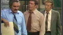 Barney Miller - Episode 18 - Middle Age