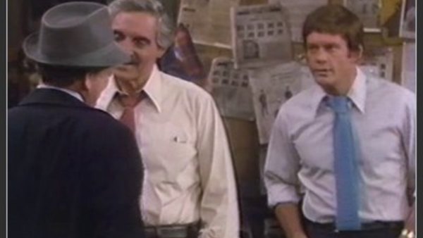 Barney Miller - S08E12 - Chinatown (2)