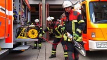 112: Fire brigade in action - Episode 11 - 11