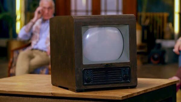 The Bidding Room - S05E12 - Vintage TV