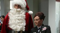 Chuck - Episode 7 - Chuck Versus the Santa Suit