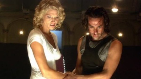 Battlestar Galactica - S01E13 - Kobol's Last Gleaming (2)