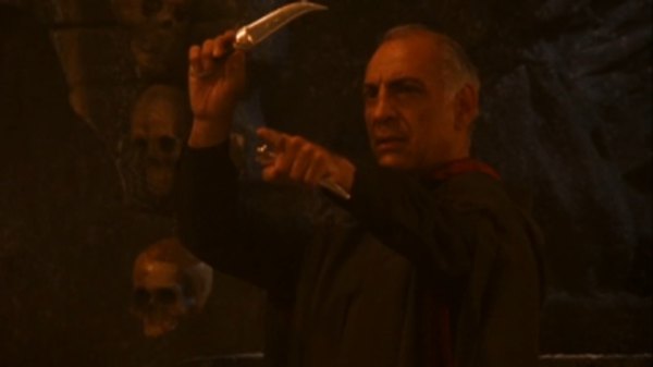 Relic Hunter - S02E02 - Dagger of Death