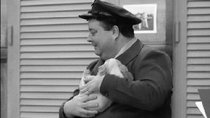 The Honeymooners - Episode 21 - A Dog's Life