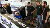 Fast N' Loud - Episode 12 - NHRA and a '55 Pink Caddy (2)
