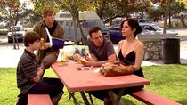 Weeds - Episode 1 - Mother Thinks the Birds Are After Her