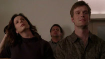 Six Feet Under - Episode 8 - Singing for Our Lives