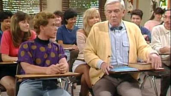 Charles in Charge - S05E22 - Teacher's Pest