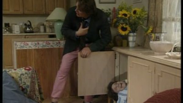 Men Behaving Badly - S04E06 - In Bed with Dorothy