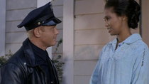 Adam-12 - Episode 13 - Log 122: The Thief Who Stole Christmas