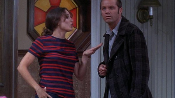 The Mary Tyler Moore Show - S01E01 - Love is All Around