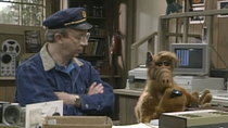 ALF - Episode 17 - Someone to Watch Over Me (1)