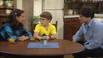 Charles in Charge - Episode 8 - Trick or Treat