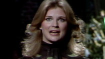 Saturday Night Live - Episode 8 - Candice Bergen/The Stylistics, Martha Reeves