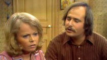 All in the Family - Episode 11 - Gloria Discovers Women's Lib