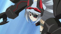 IS: Infinite Stratos - Episode 7 - Blue Days / Red Switch