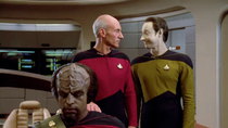 Star Trek: The Next Generation - Episode 2 - Encounter at Farpoint (2)