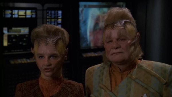 Star Trek: Voyager - S07E22 - Natural Law