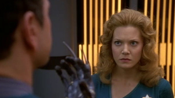 Star Trek: Voyager - S03E26 - Scorpion (1)