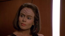 Star Trek: Voyager - Episode 22 - Real Life