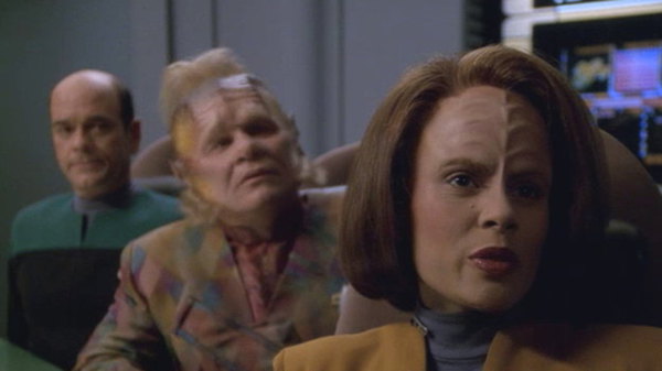 Star Trek: Voyager - S05E01 - Night