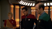 Star Trek: Voyager - Episode 12 - Macrocosm