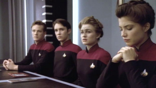 Star Trek: The Next Generation - S05E19 - The First Duty