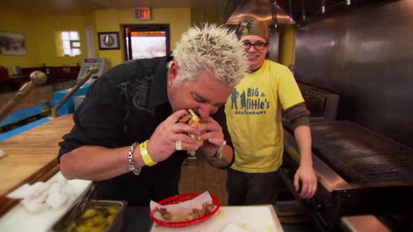 Diners, Drive-ins and Dives - S12E12 - Pizza, Pancakes, and Pork