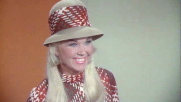 The Doris Day Show - S02E07 - Doris, the Model