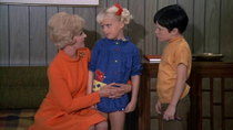 The Brady Bunch - Episode 7 - Kitty Karry-All is Missing