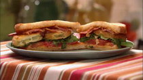 Throwdown with Bobby Flay - Episode 11 - Fried Green Tomato BLT