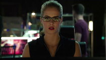 Arrow - Episode 5 - The Secret Origin of Felicity Smoak