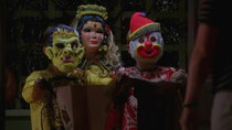 American Horror Story - Episode 2 - Tricks and Treats