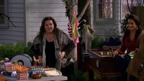 Mike & Molly - Episode 6 - Yard Sale