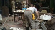 Steptoe and Son - Episode 5 - Upstairs, Downstairs, Upstairs, Downstairs
