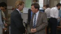 Drop The Dead Donkey - Episode 1 - A New Dawn